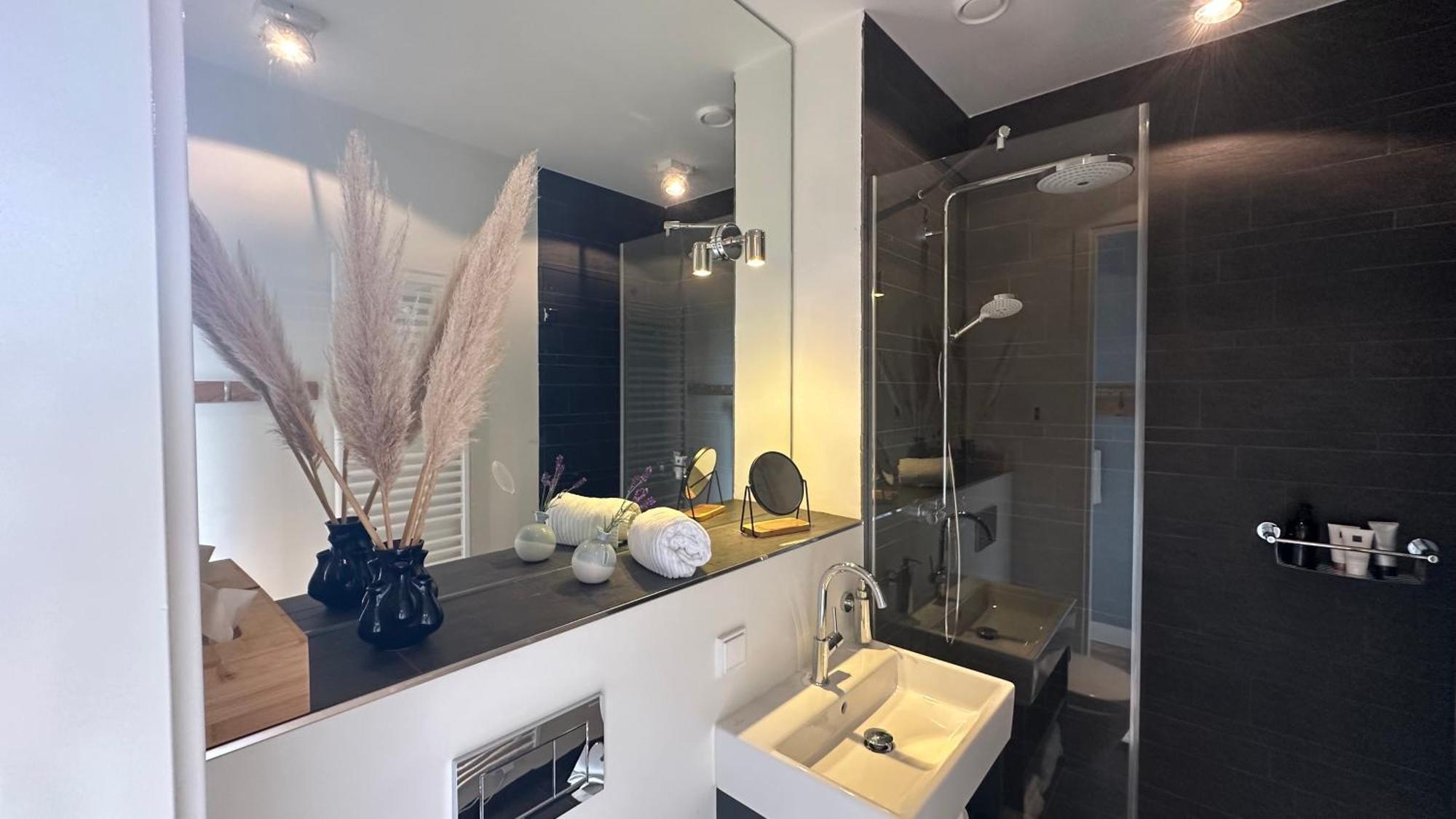 Luxe B&B "In De Schulp", Ontspan En Geniet Van Comfort En Stijl Amstelveen Zewnętrze zdjęcie